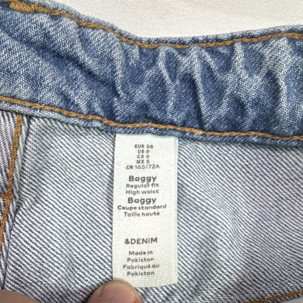 H&M Baggy High Waist Jeans Women's Size 6 Light Wash Wide Leg Denim NWT - Picture 3 of 10